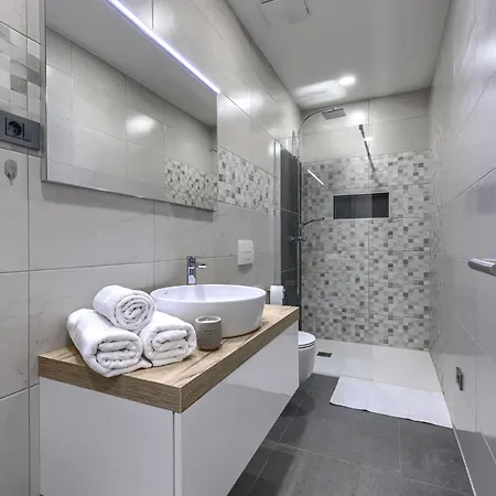 Zoia By Interhome *