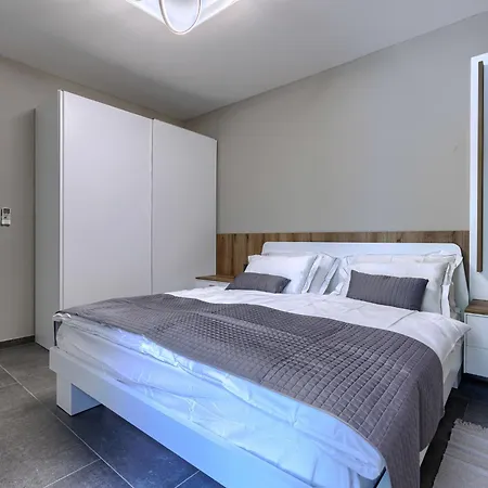 Zoia By Interhome Tatil Evi *