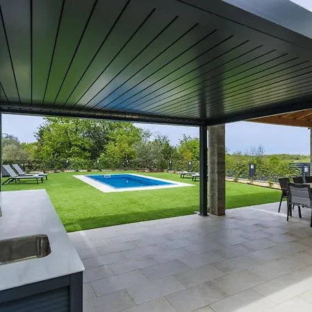 Feriehus Zoia By Interhome *