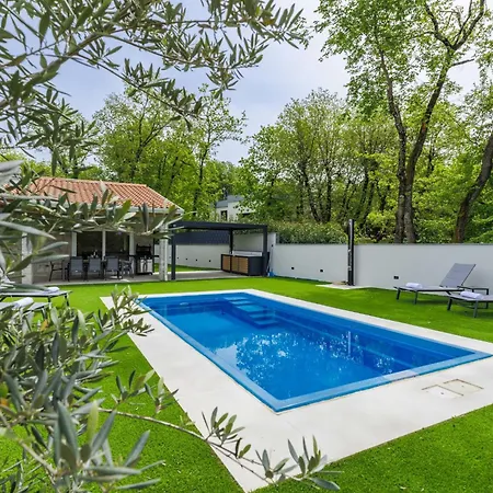 Zoia By Interhome Tatil Evi *